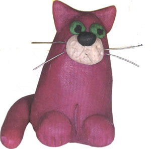 Фиолетовый кот сделанный из пластилина